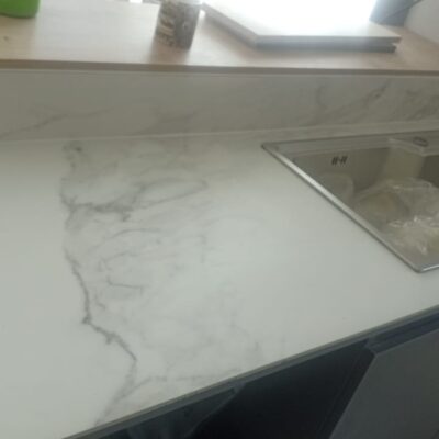 benchtops and splashbacks